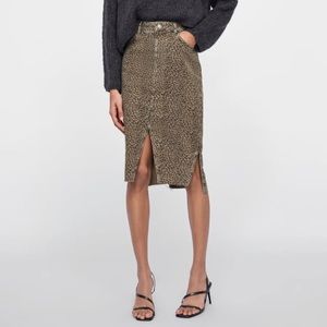Zara Cheetah Print Denim Skirt